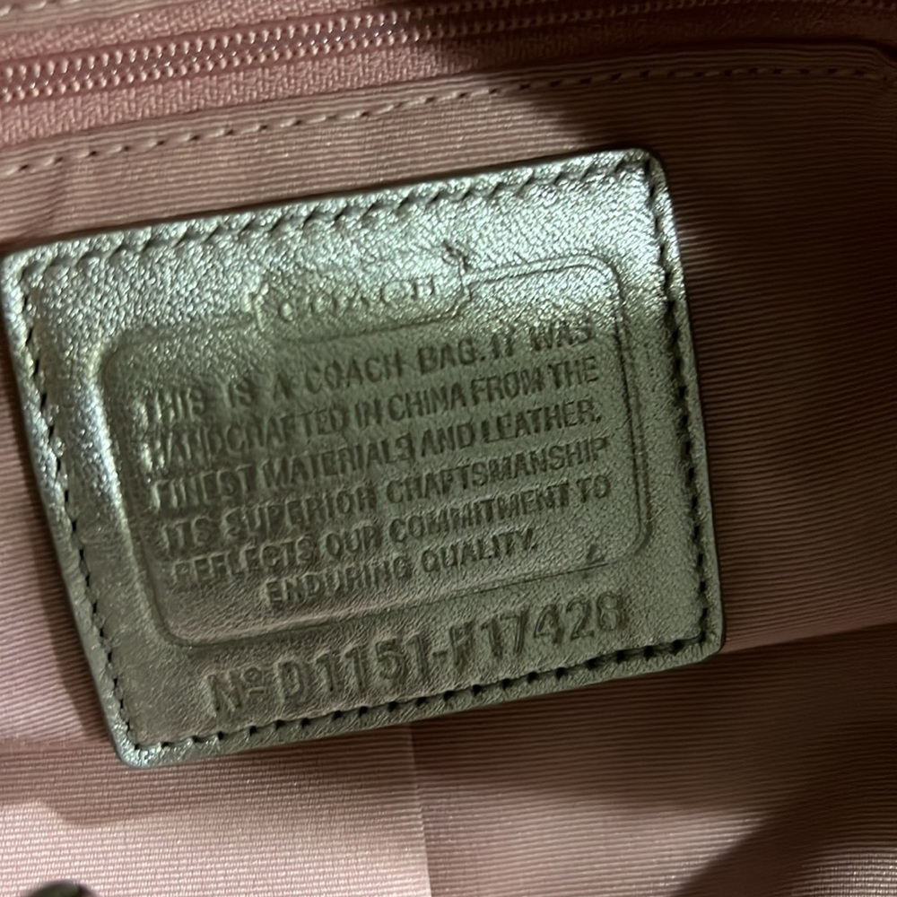 Coach purse - Picture 10 of 10